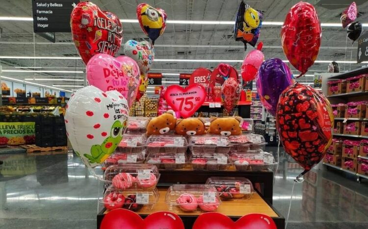 Comerciantes esperan el Día del Amor y la Amistad para reactivar las ventas