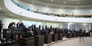 Aprueba Congreso Iniciativa que pugna por el reconocimiento de la antigüedad laboral de Maestros de Inglés