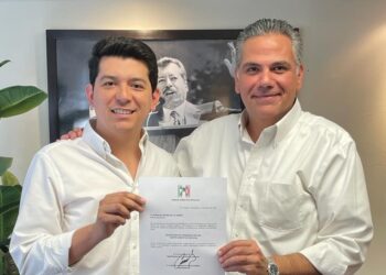 Carlos Solís Gómez renueva estructura del CDE del PRI en el Estado