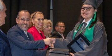 Egresa la generación 2022-3 de la Facultad de Comercio UAT Victoria