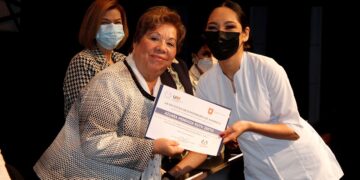 Gradúa la UAT a egresados de la Facultad de Enfermería Tampico