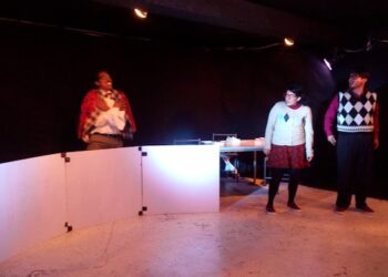 La tecnología no acabara con la energía humana de los artistas de Teatro: Foro la Columna de Victoria