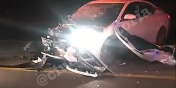 Choque con volcadura deja 5 lesionados