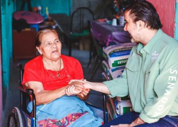 Promoveré una legislación en favor de las mujeres jefas de familia: Manuel Muñoz.