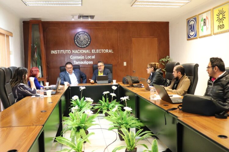 Se reúne Mtro. Roberto Heycher Cardiel con Vocales Ejecutivos y de Capacitación Electoral del INE Tamaulipas