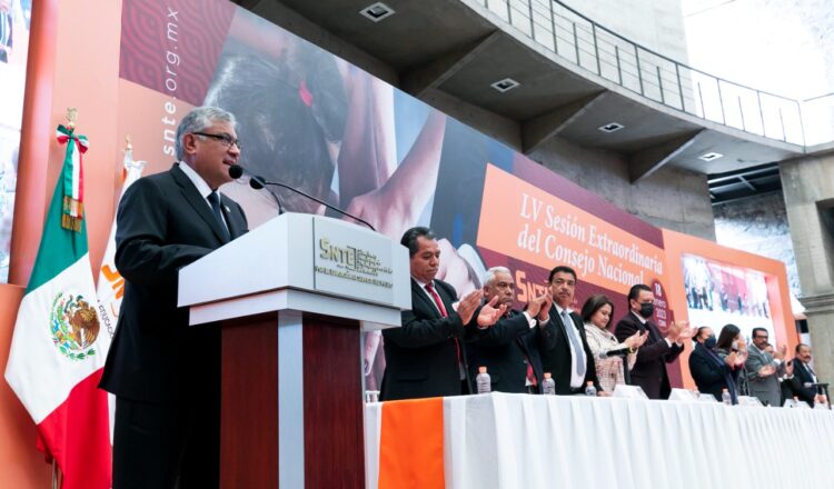 La dirigencia del SNTE presenta a sus agremiados avances y desafíos