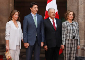 AMLO acepta recibir empresas canadienses que tengan diferencias en México