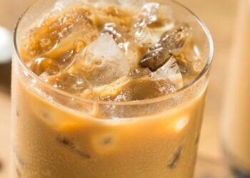 Disfruta de esta refrescante agua de café con una sencilla pero deliciosa receta