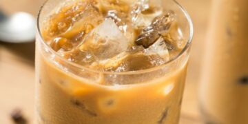 Disfruta de esta refrescante agua de café con una sencilla pero deliciosa receta