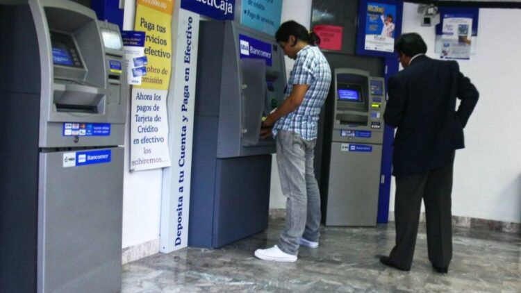 ¿Cajeros automáticos que no cobran comisión?