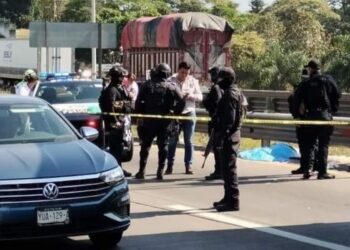 Veracruz: vendedora de refrescos muere arrollada por un tráiler