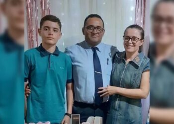 Una pareja muere heroicamente tratando de salvar a su hijo que se ahogaba en la playa