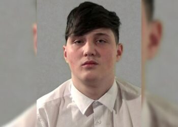 Indignante: un adolescente chantajeó a su víctima para violarla y sólo le dieron 5 años de prisión