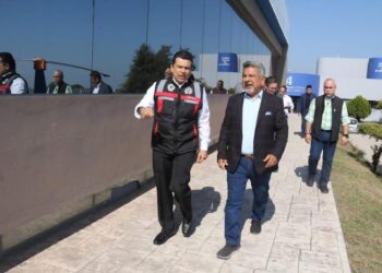 Recorre Lalo Gattás instalaciones del C4