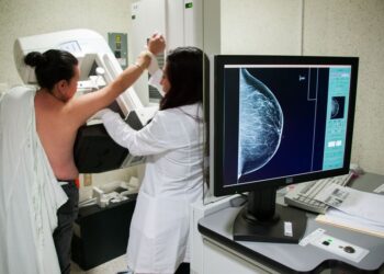Aumentan casos de cáncer de mama en el estado