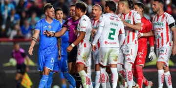 Necaxa alarga mal arranque de Cruz Azul