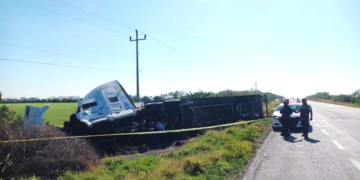 Se registra volcadura en carretera San Fernando-Reynosa