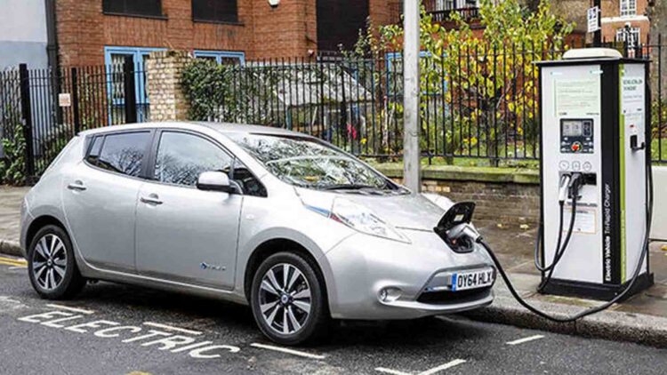 Vehículos Eléctricos, un nuevo reto para el sector automotriz en México: FINSA