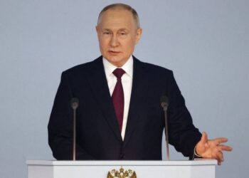 Putin anuncia la suspensión del tratado de armas nucleares que firmó con EE.UU.