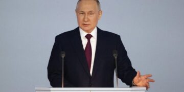 Putin anuncia la suspensión del tratado de armas nucleares que firmó con EE.UU.