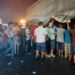 En menos de 25 minutos gente roba 25 toneladas de cerveza