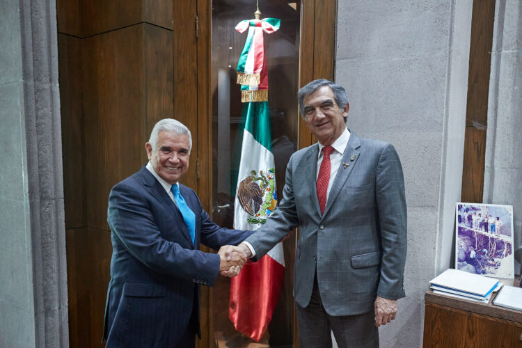 AVA recibe a Garza Narváez