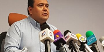 Irving Barrios se aferra a no renunciar a la Fiscalia de Tamaulipas