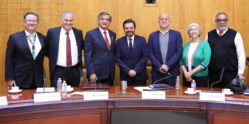 Gestiona AVA hospital en San Fernando y acuerda gira del director del IMSS a Tamaulipas