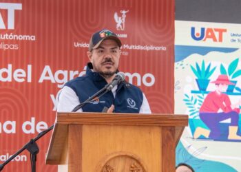 Preside rector ceremonia del Día del Agrónomo y firma de convenios UAT-Empresa