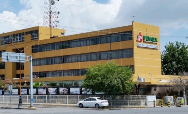 Pemex deberá indemnizar a chofer despedido con salarios caídos desde el 2015