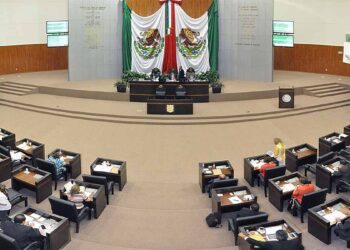 Aprueban reformas para que servidores públicos gocen de un permiso anual para la realización de exámenes de próstata