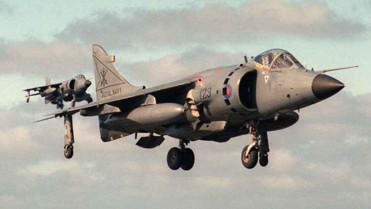 Aumenta la tensión, Reino Unido mandaría aviones de combate a Ucrania: “no existe una varita mágica”