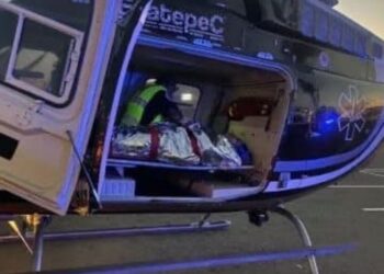 Le roció gasolina a su hermana y la quemó viva: fue detenido por intento de feminicidio