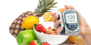 ¿Cómo debe cuidar la alimentación un diabético con problemas de riñón?