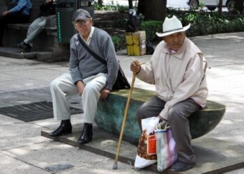 Jubilados se autoemplean ante la crítica situación económica por la que atraviesan