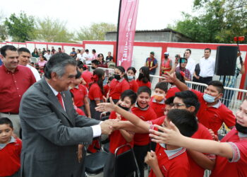 Termina la espera: entrega el Gobernador pavimentaciones en colonias de Victoria