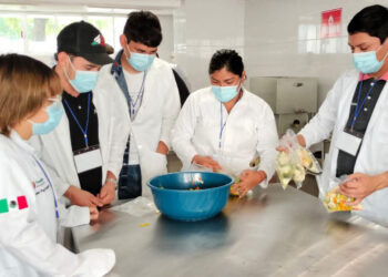 Estudiantes de la UAM Mante elaboran alimentos de alto valor nutricional