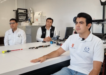 Diseñan investigadores de la UAT bastón ultrasónico para débiles visuales