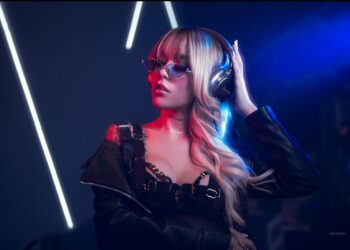 Indiana “la dj que enamora con su belleza”