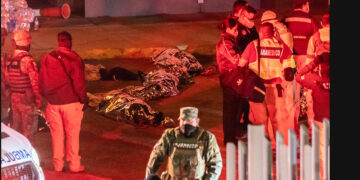 Incendio deja al menos 39 migrantes muertos en el Instituto Nacional de Migración