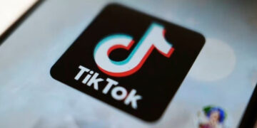 Familia denuncia TikTok por incitar a la violencia