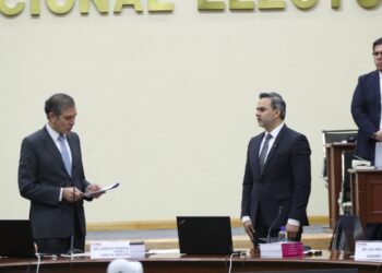 Nombra INE a Roberto Heycher Cardiel como encargado del despacho de la Secretaría Ejecutiva