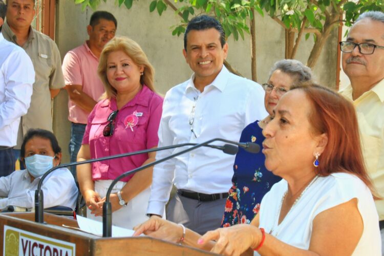 Distingue Alcalde a victorenses en el Día Internacional de la Mujer 2023.