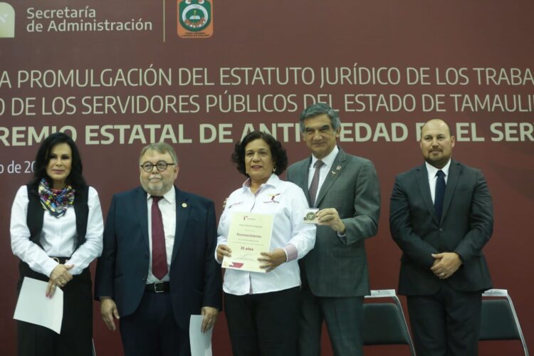 Dignifica Américo salarios de trabajadores del Estado; burócratas lo respaldan; “ahora sí nos respetan”