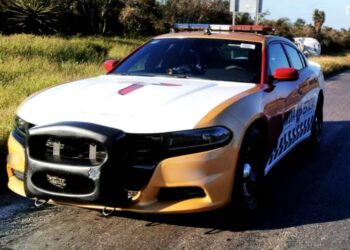 Agreden a elementos de la Guardia Estatal; hieren a uno y detienen a dos infractores.