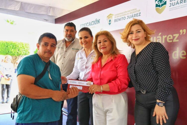 Canjean tarjetas de Becas del Bienestar en presidencia