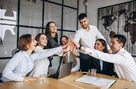 Liderazgo femenino: 5 habilidades de poder para avanzar en el entorno laboral