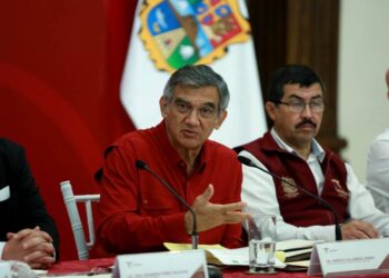 Gobernador gestiona apoyos federales a productores agrícolas