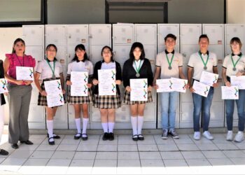 Alumnos de la UAG ganan medallas en INFOMATRIX