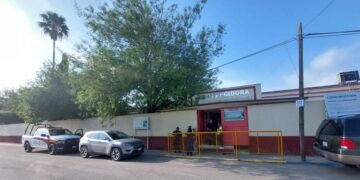 Uso de armas cerca de escuelas alarma a padres; exigen se realicen simulacros